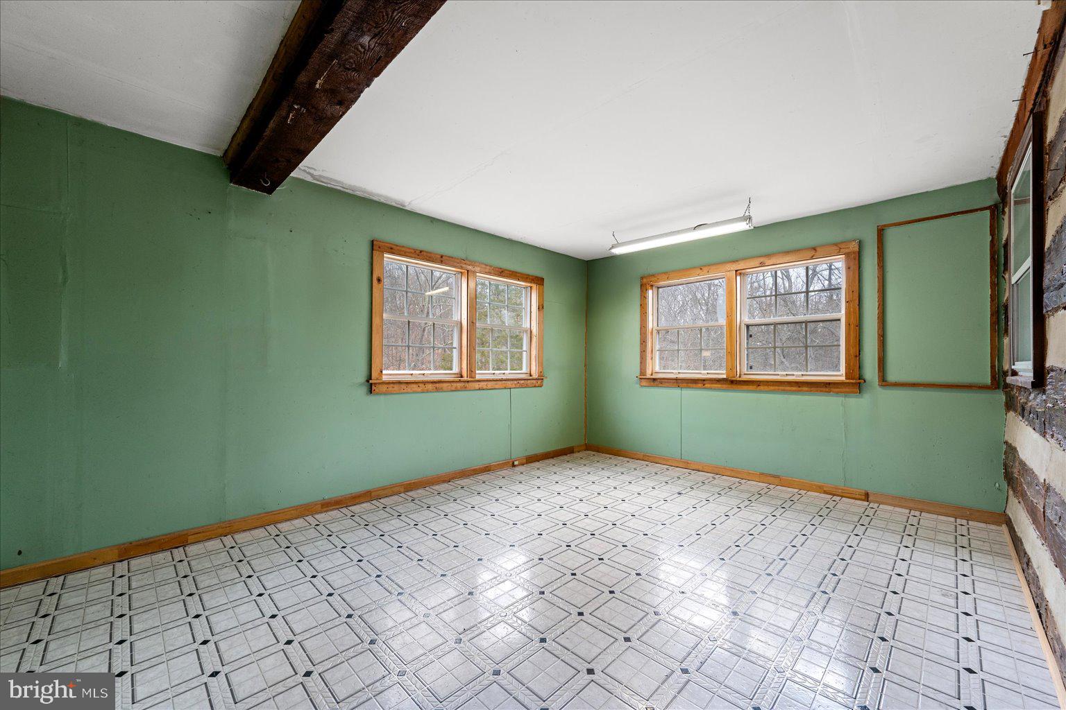 PINE CONE - Residential