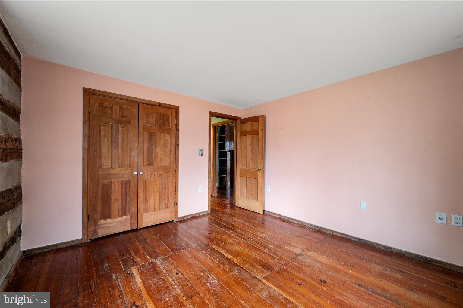 PINE CONE - Residential