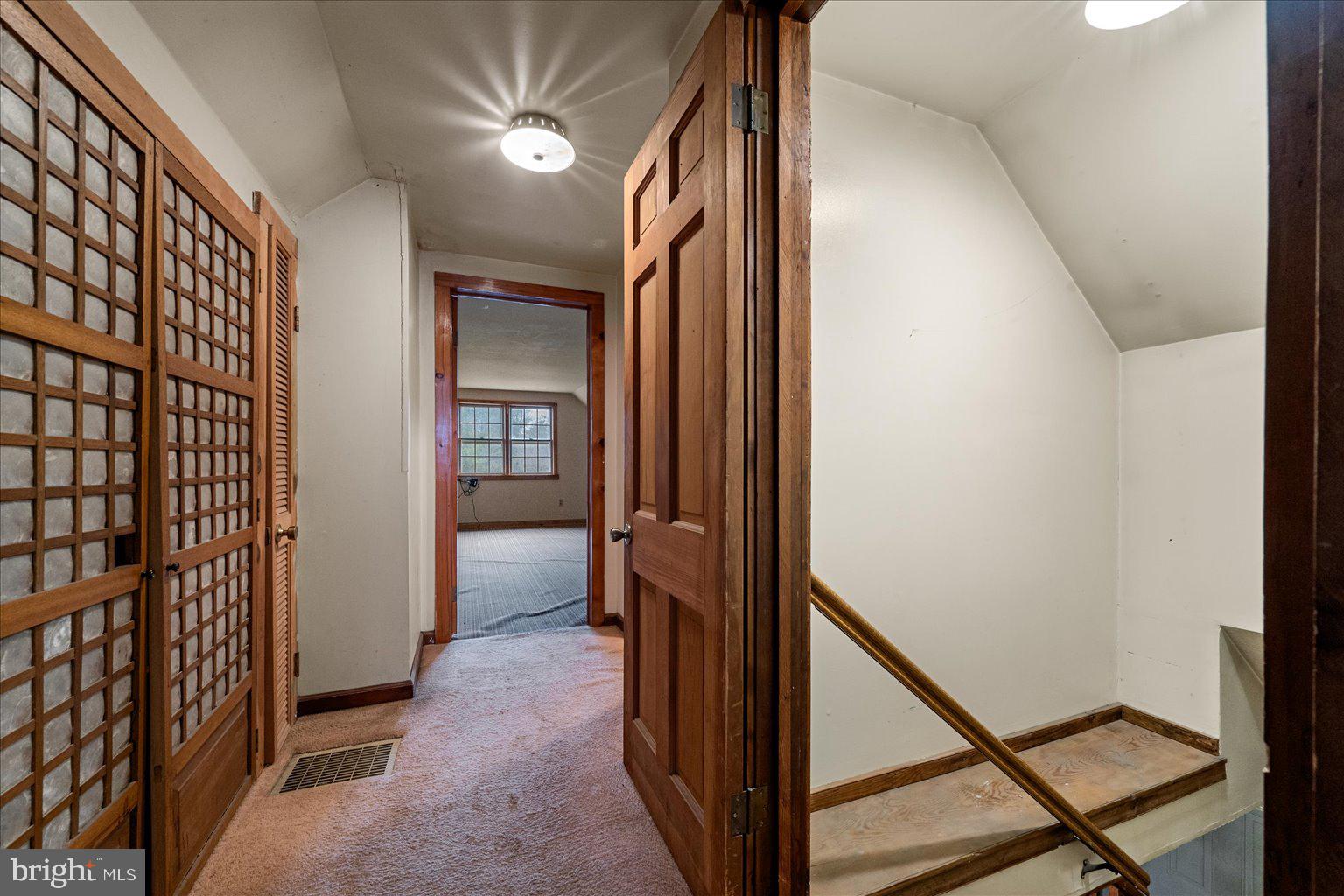 PINE CONE - Residential