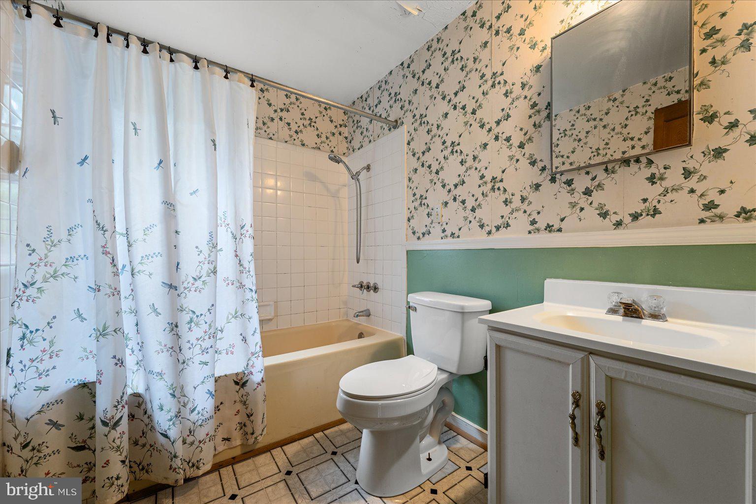 PINE CONE - Residential