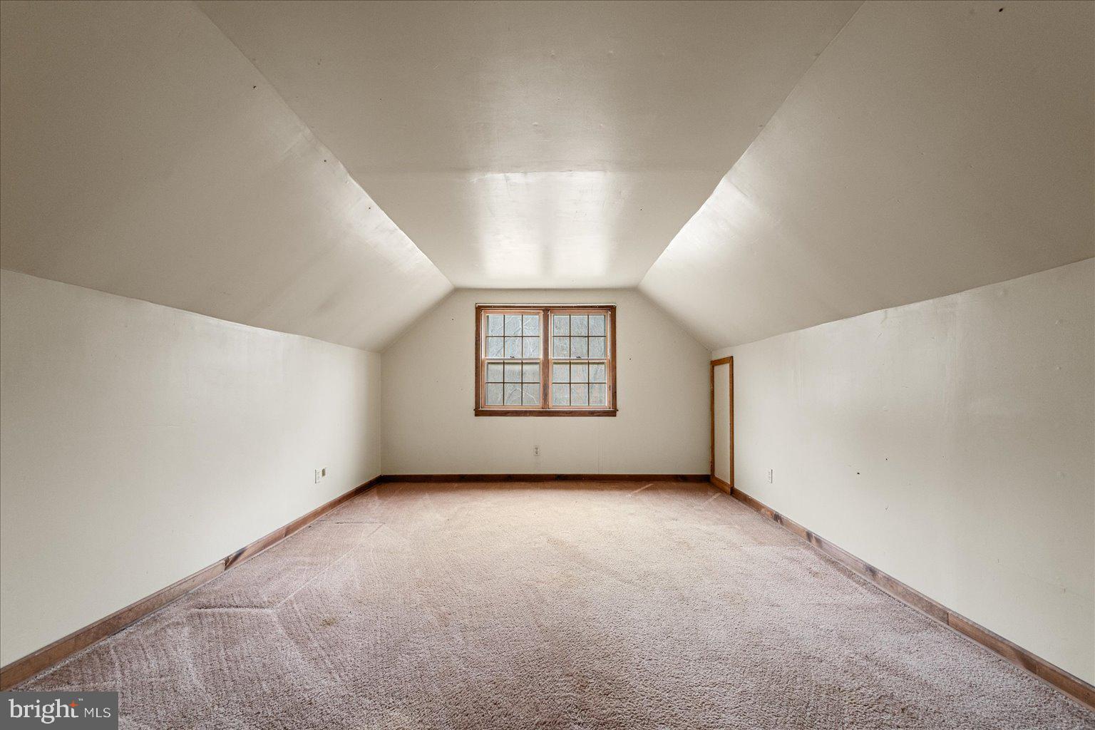 PINE CONE - Residential