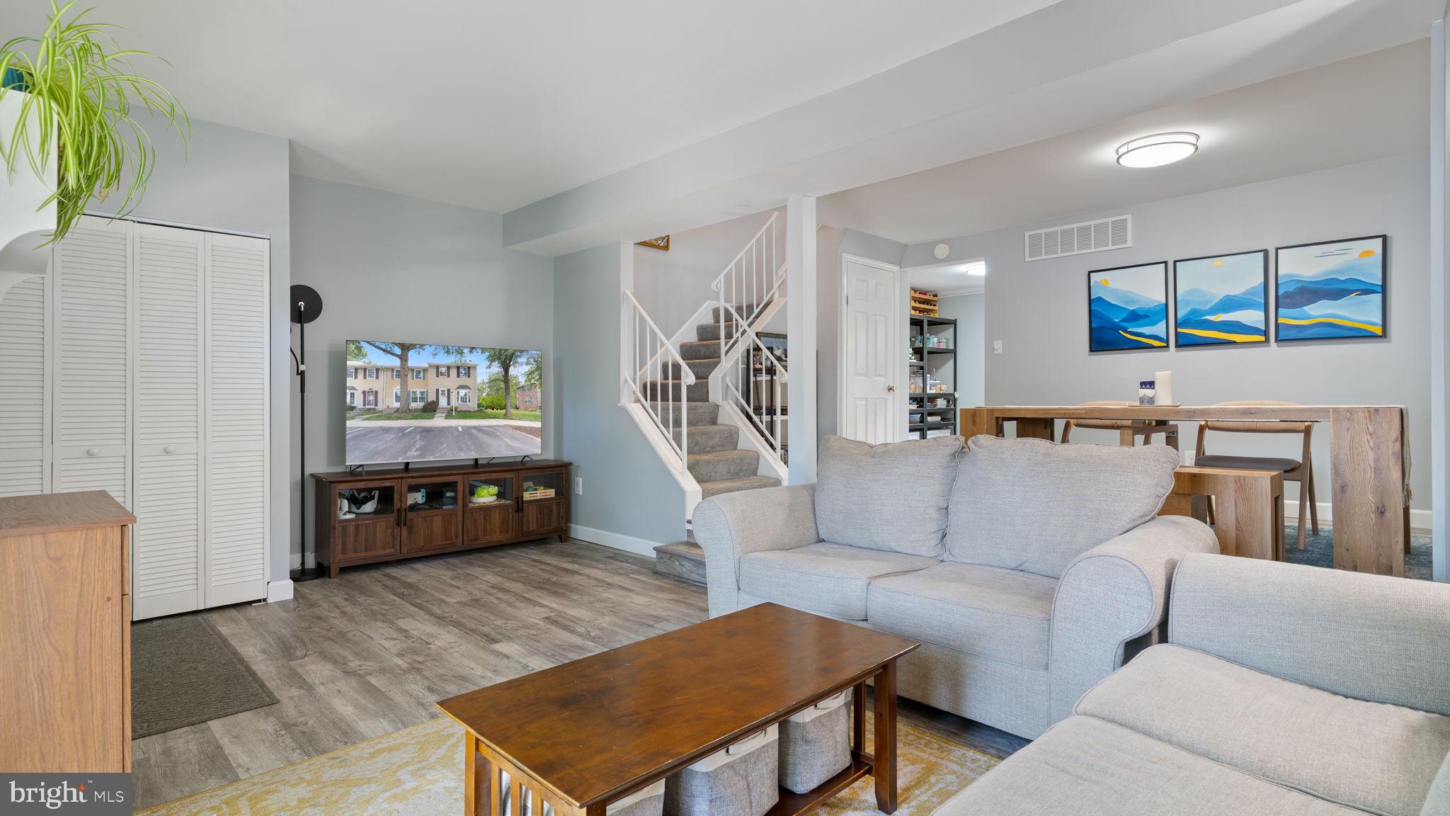 250 CHALET CIRCLE W