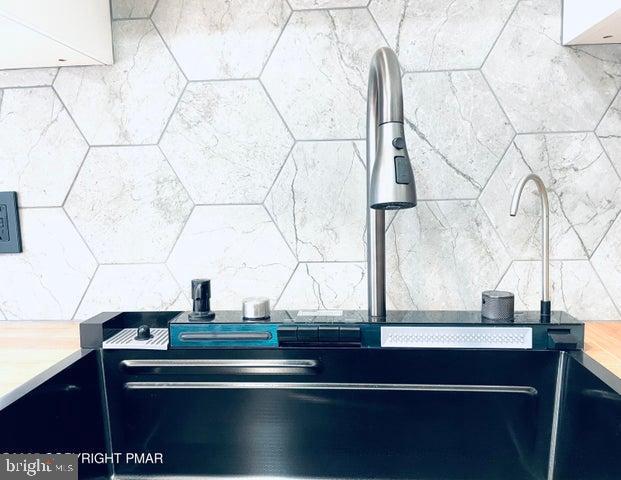 POCONO COUNTRY PLACE - Residential