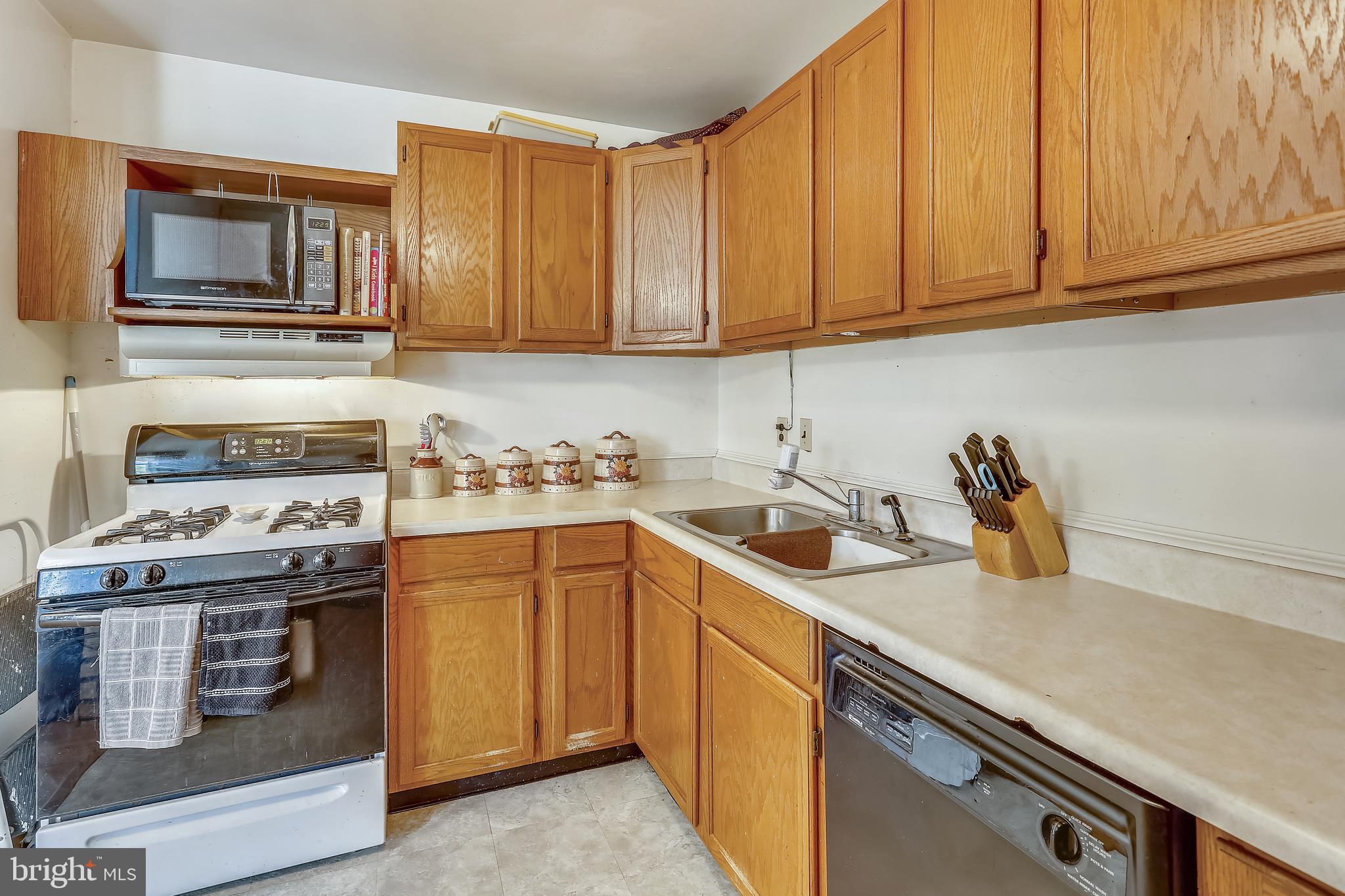 EDGEWOOD MEADOWS - Residential