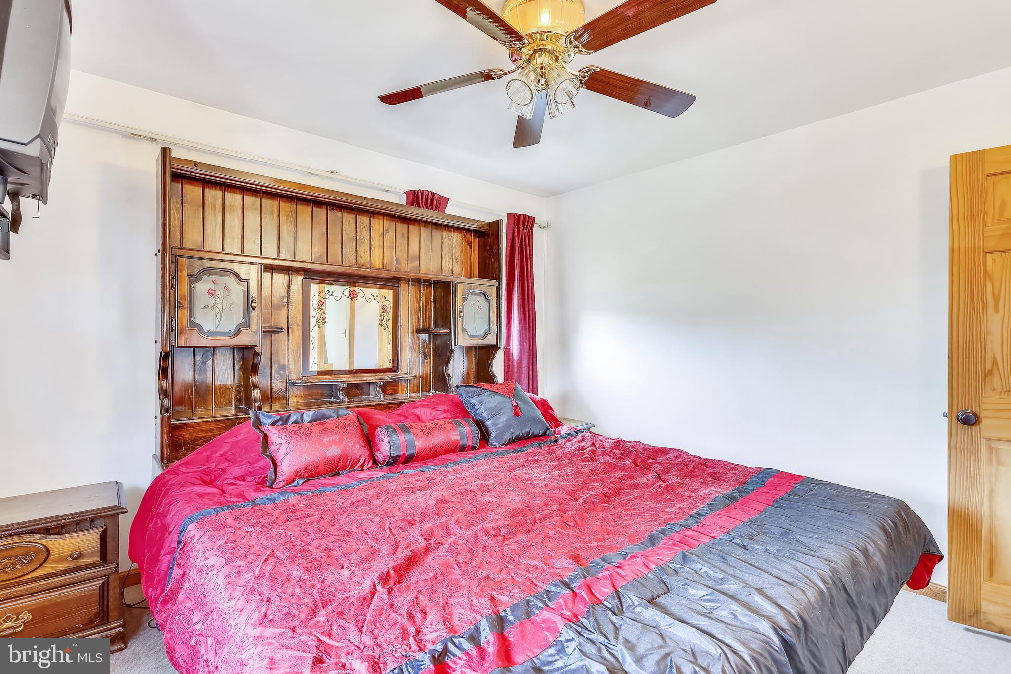 EDGEWOOD MEADOWS - Residential