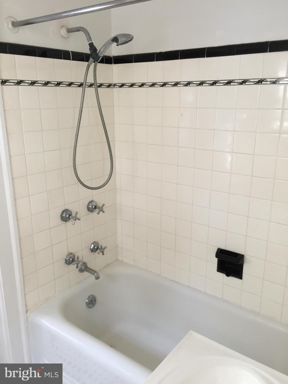 BARCROFT - Residential Lease