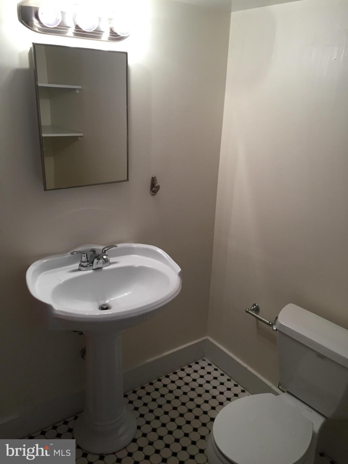 BARCROFT - Residential Lease