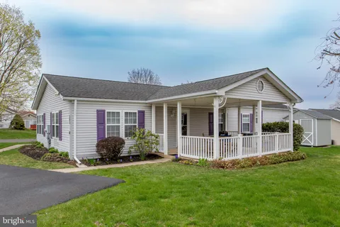 383 Thrush Court W Unit W, New Hope, PA MLS: PABU2091812