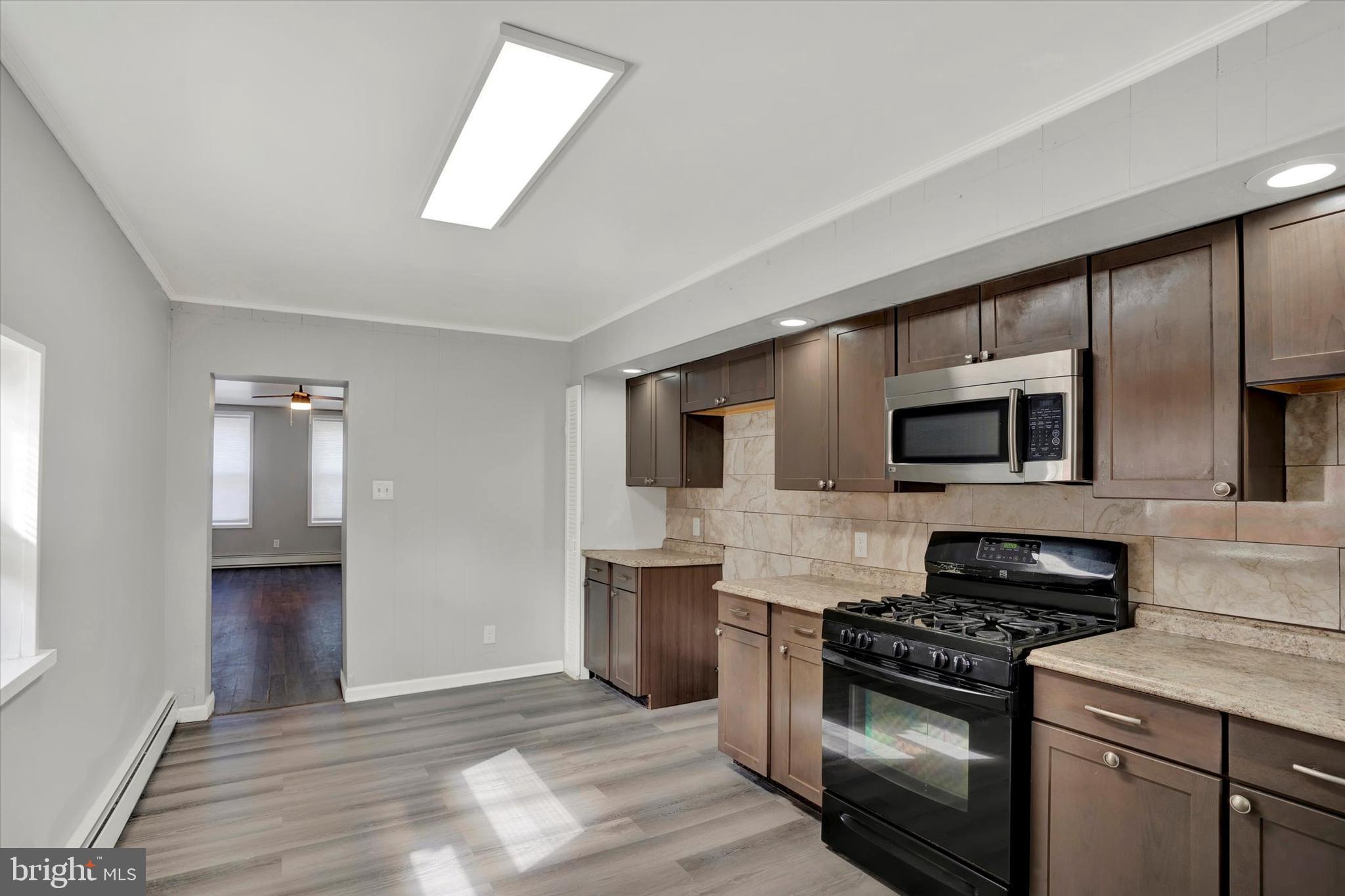 PORT RICHMOND - Residential