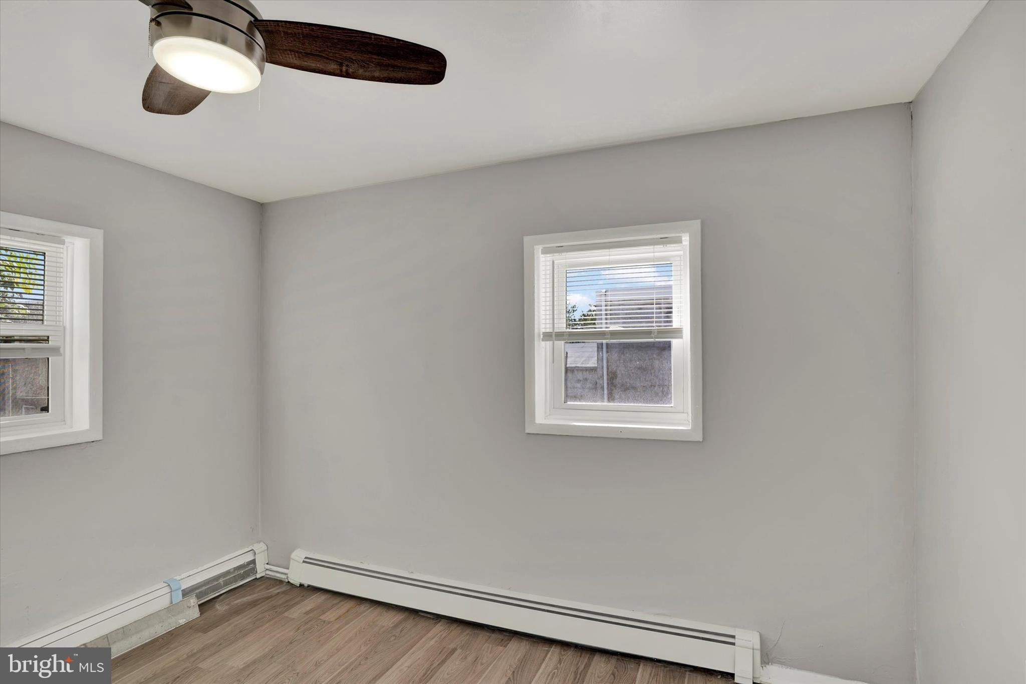 PORT RICHMOND - Residential