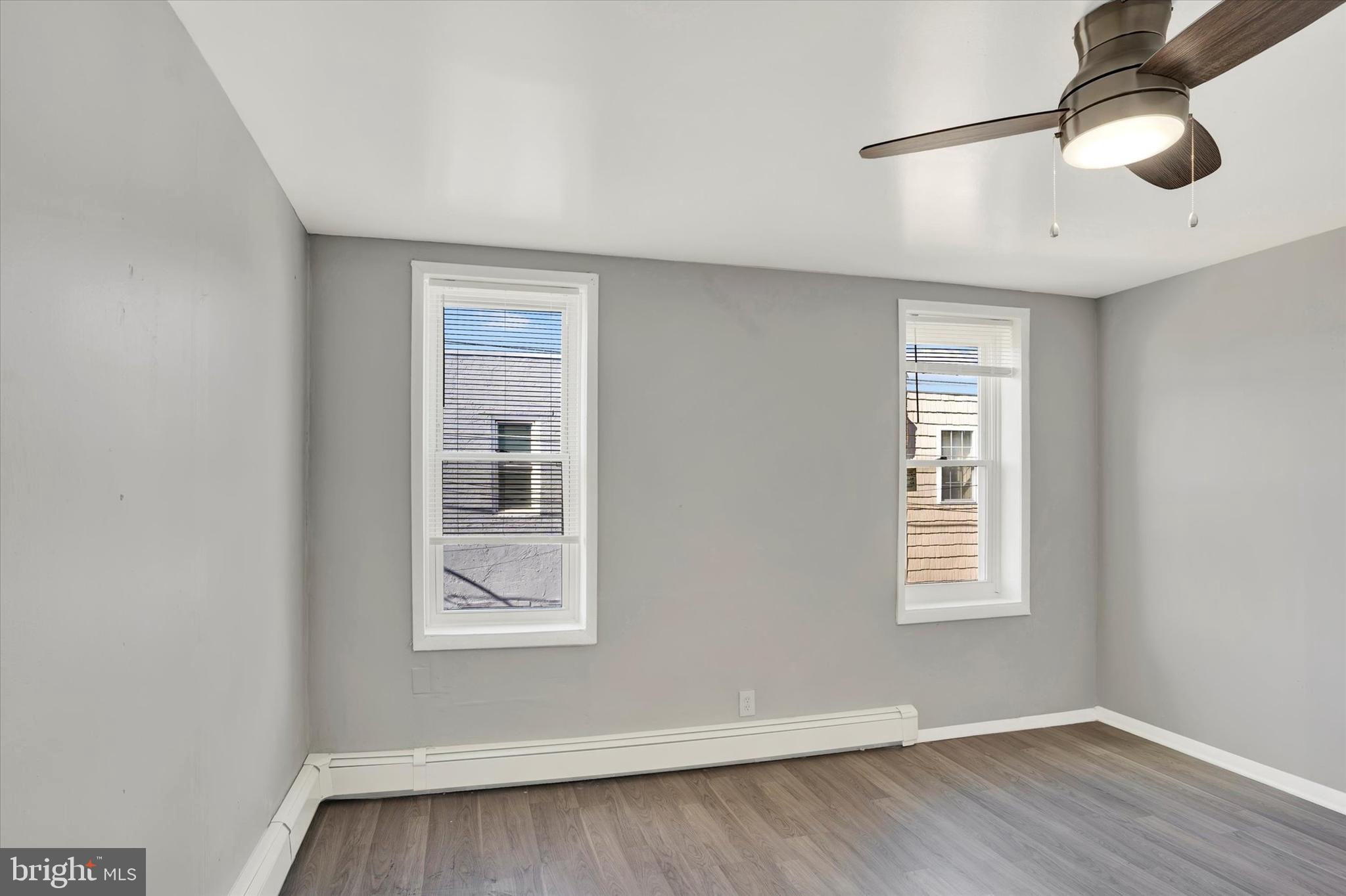 PORT RICHMOND - Residential