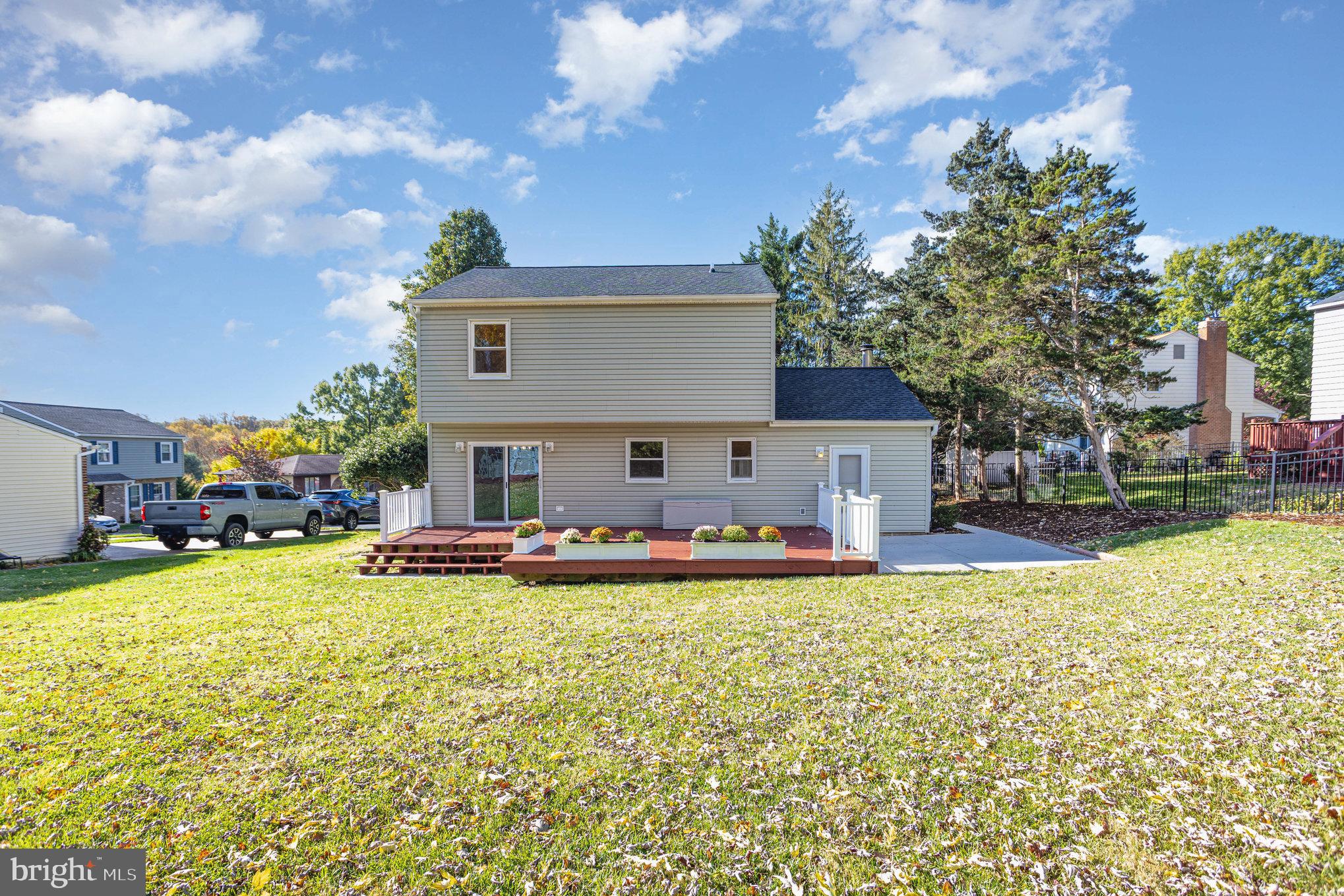 BRADFORD VILLAGE - Residential