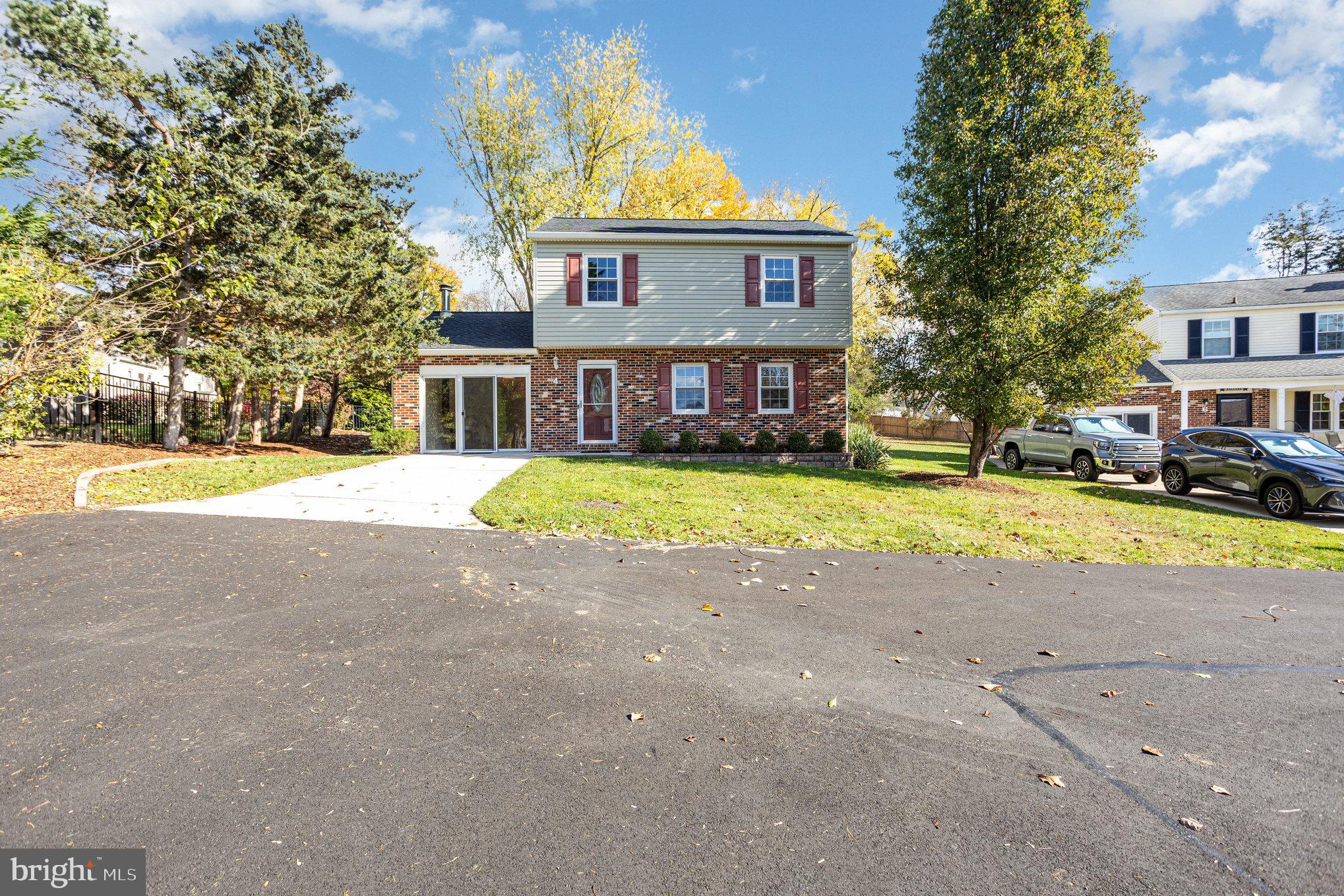 BRADFORD VILLAGE - Residential