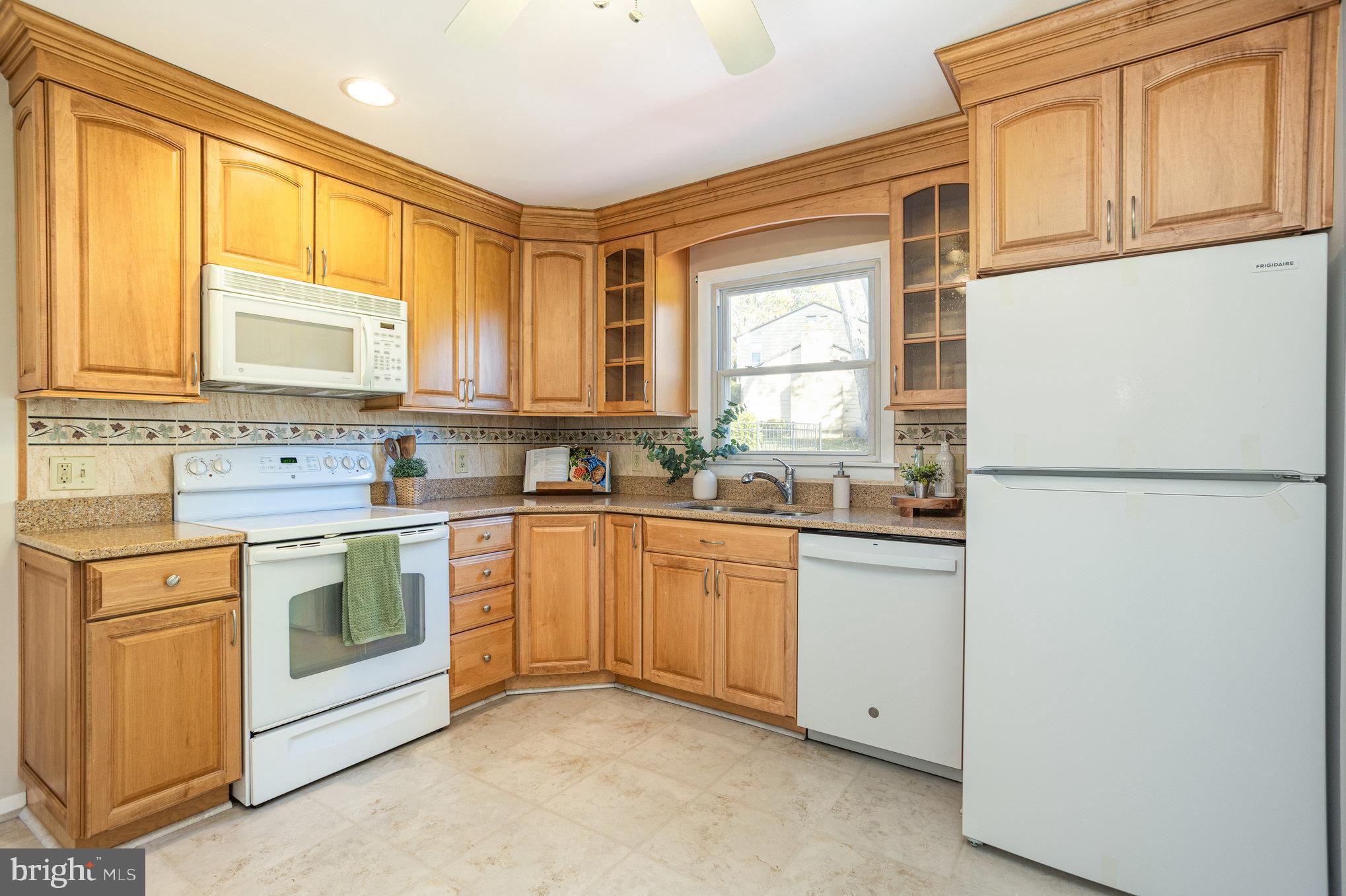 BRADFORD VILLAGE - Residential