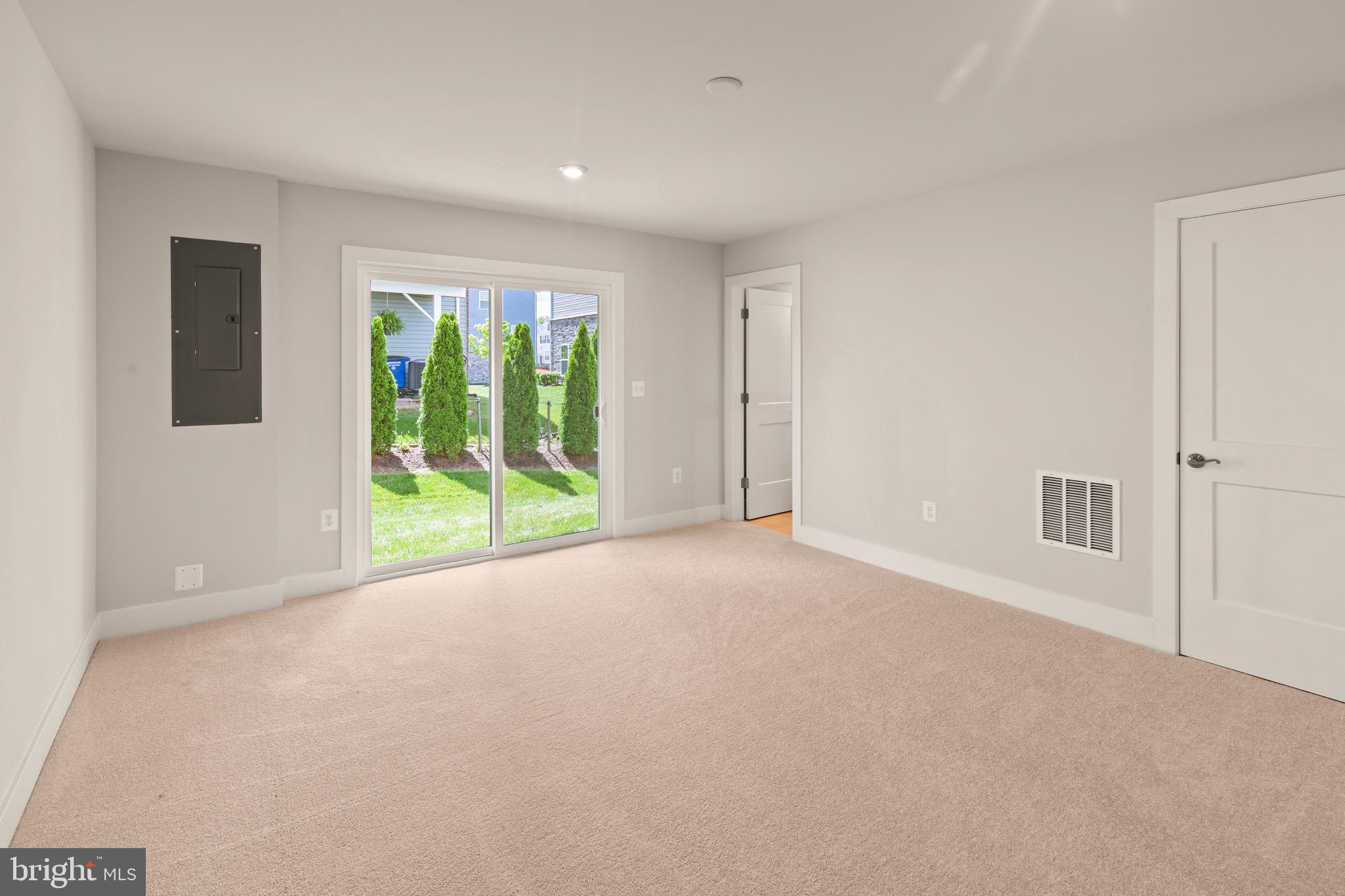 BRADLEY SQUARE - Residential Lease