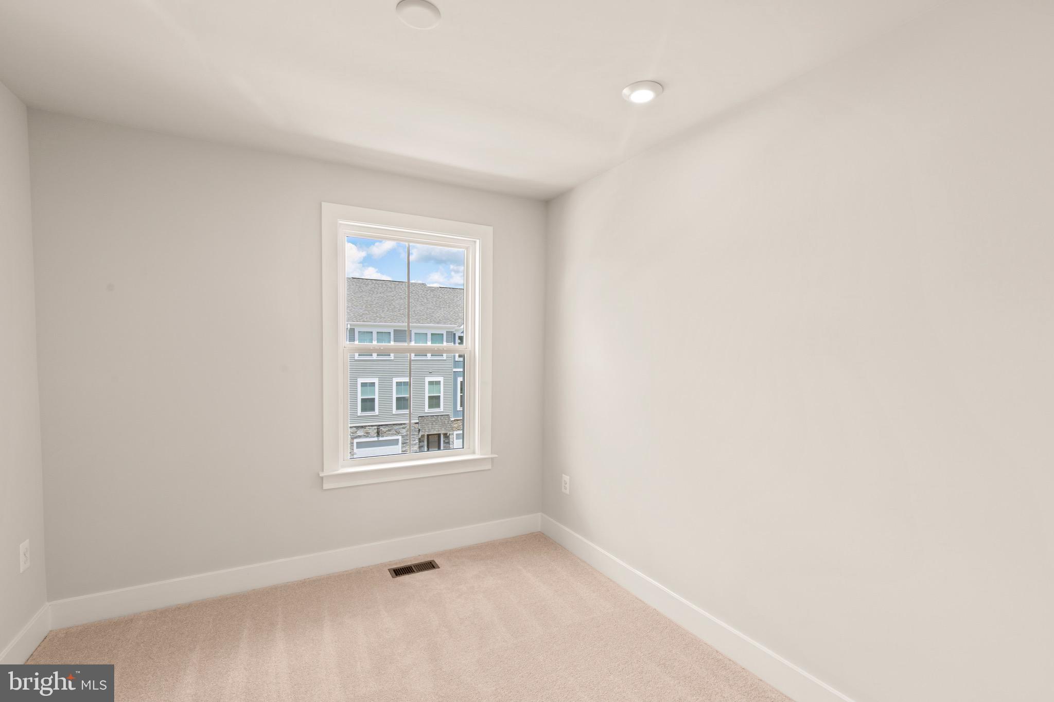 BRADLEY SQUARE - Residential Lease