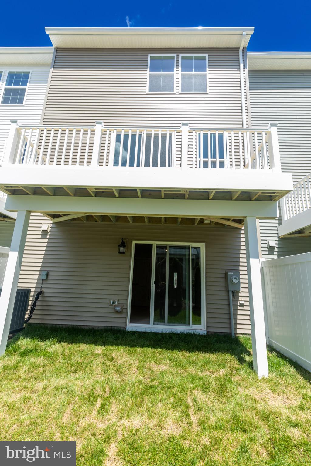 BRADLEY SQUARE - Residential Lease