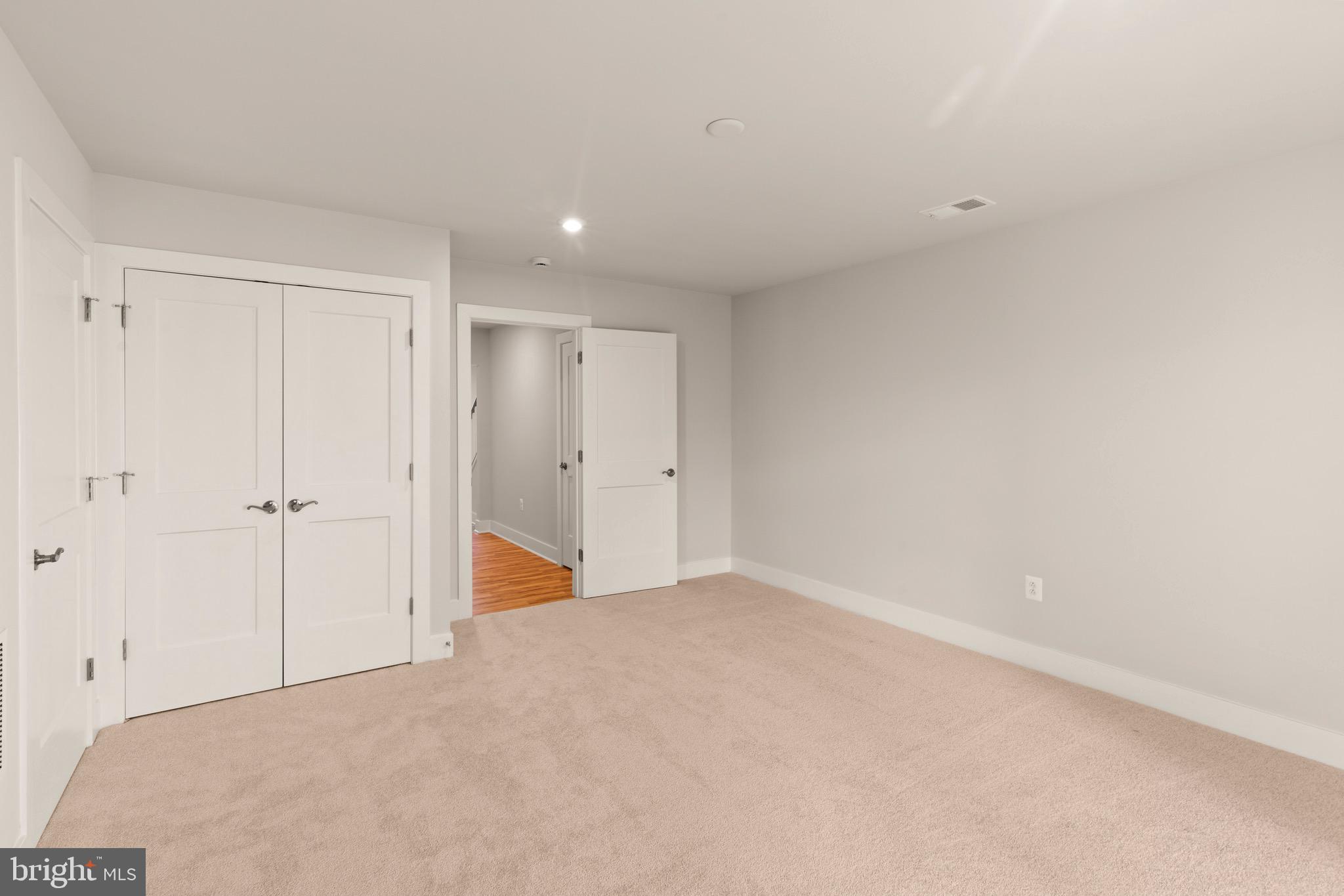 BRADLEY SQUARE - Residential Lease