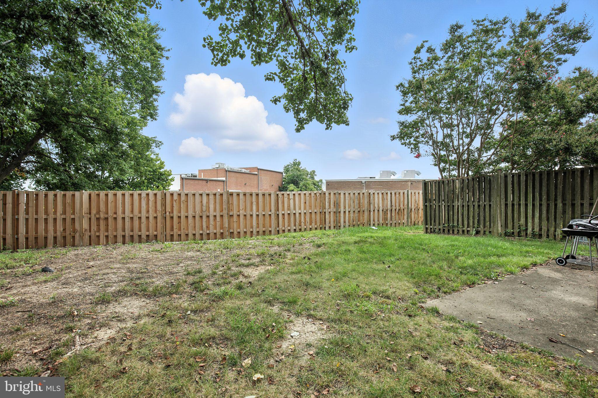 BEECHWOOD SQUARE - Residential