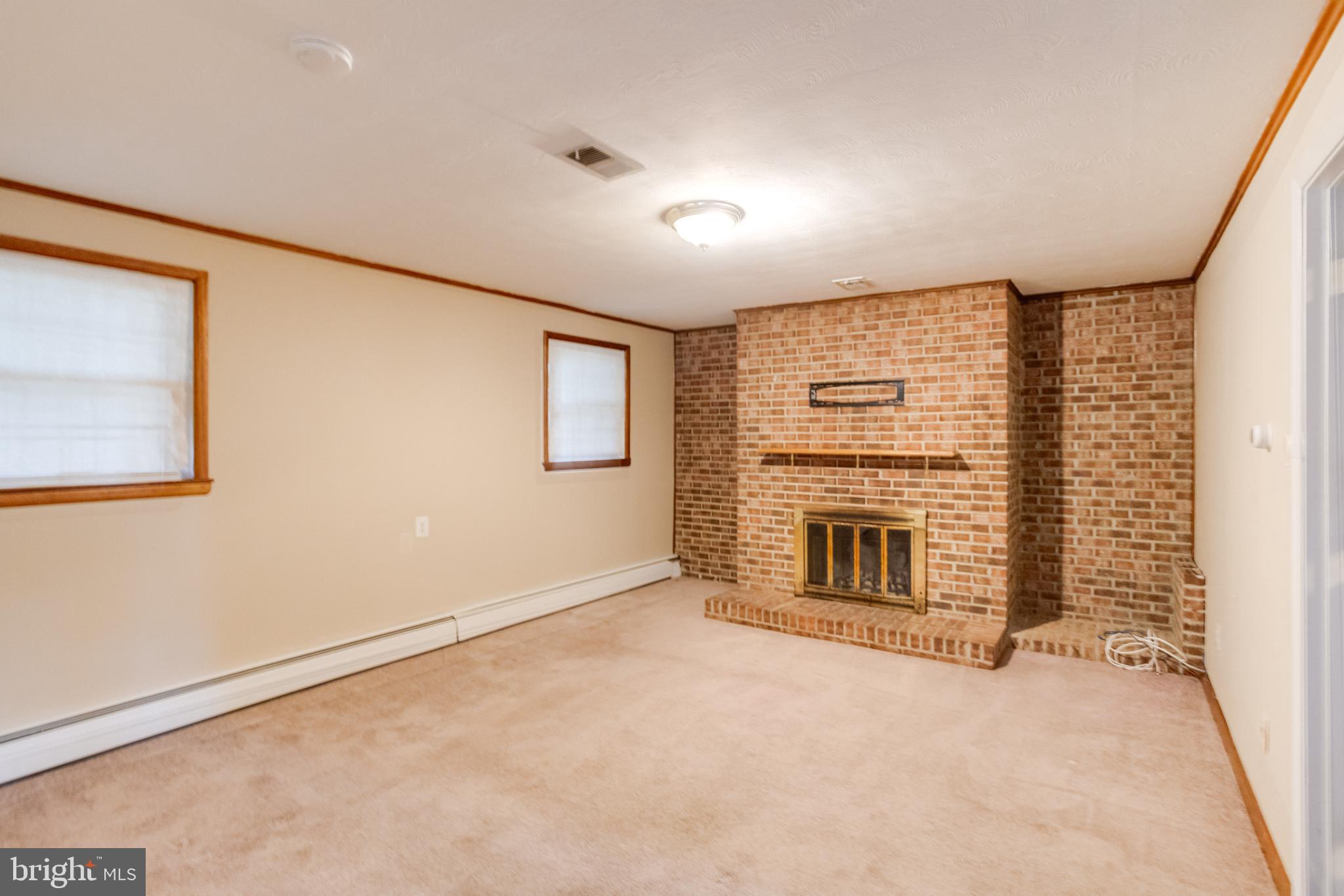 MAPLE RIDGE - Residential