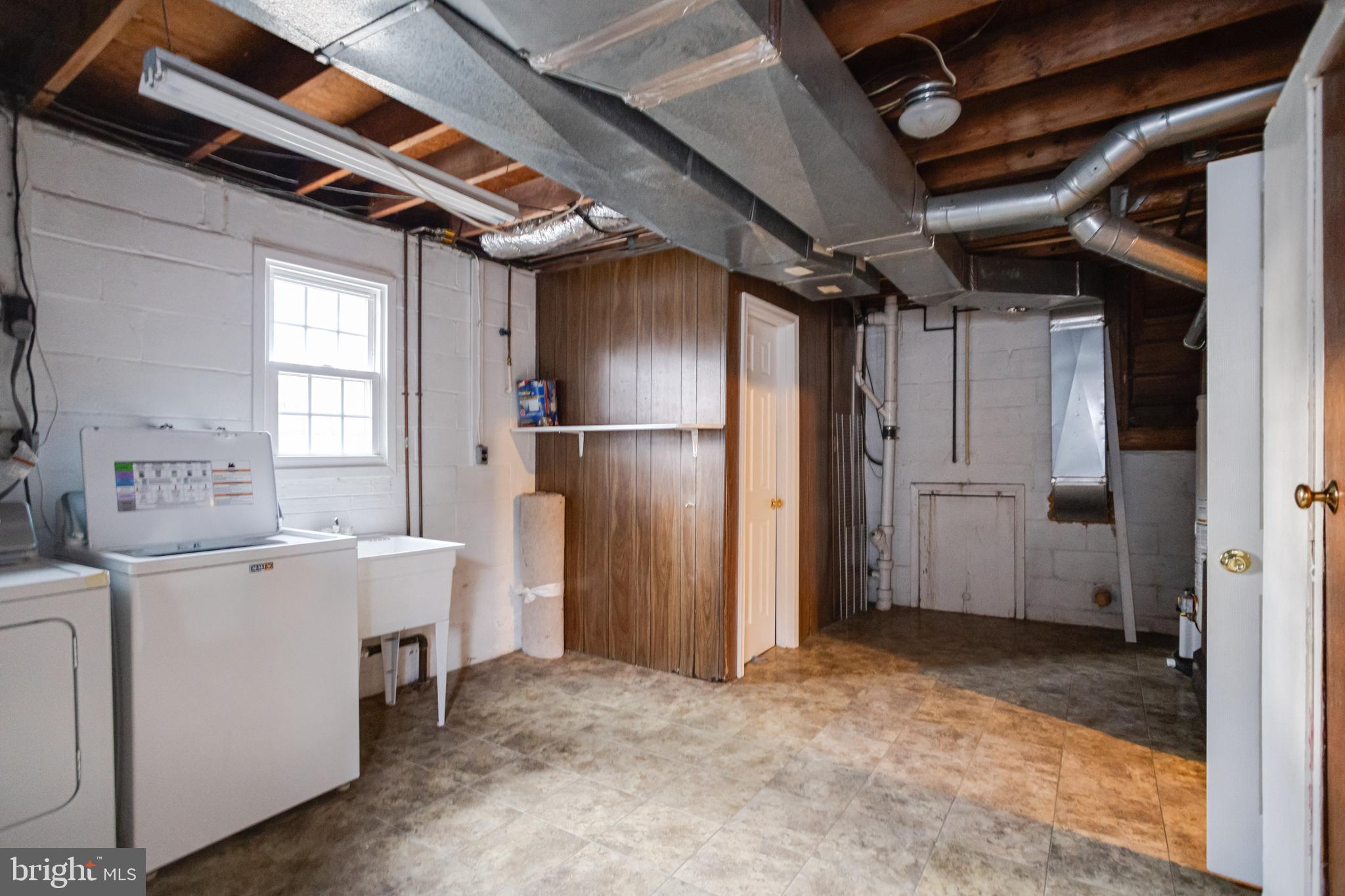 MAPLE RIDGE - Residential