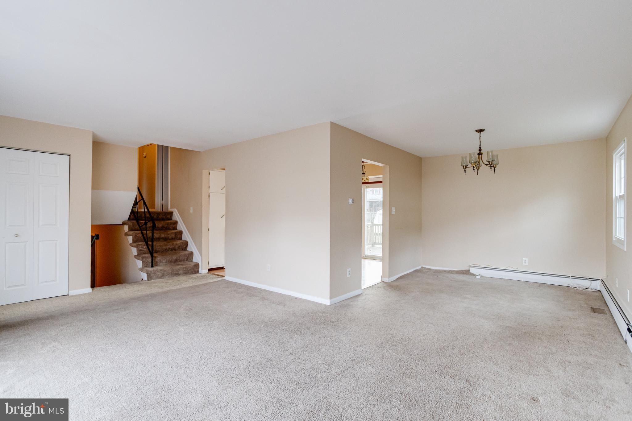 MAPLE RIDGE - Residential