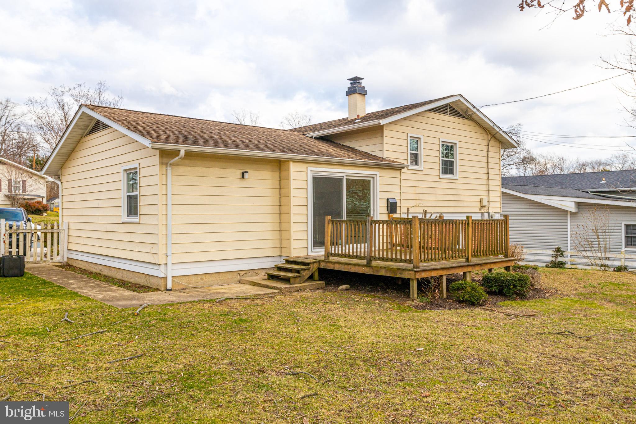 MAPLE RIDGE - Residential