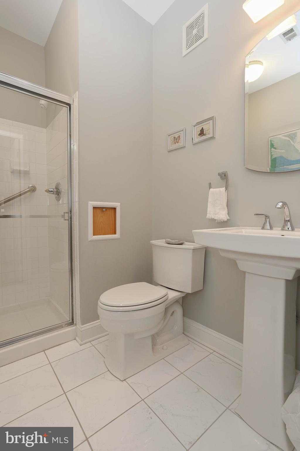 WAVERLY WOODS - Residential