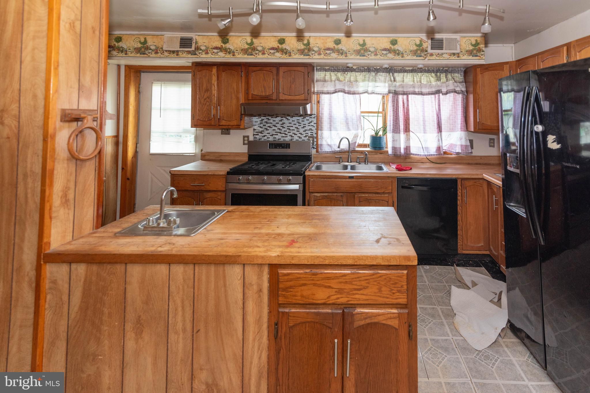 FAIRMOUNT HEIGHTS - Residential