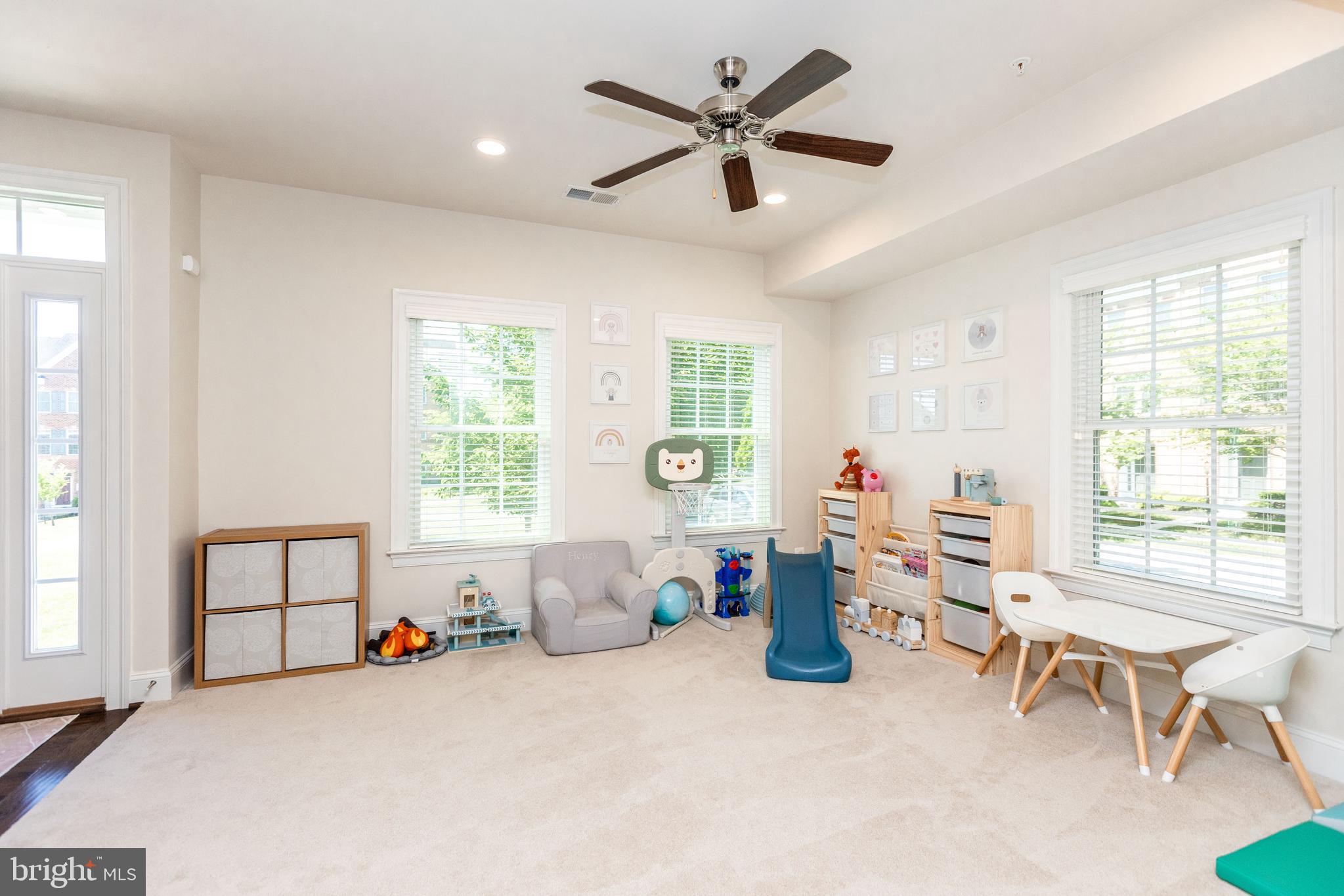 MEADOWVALE - Residential