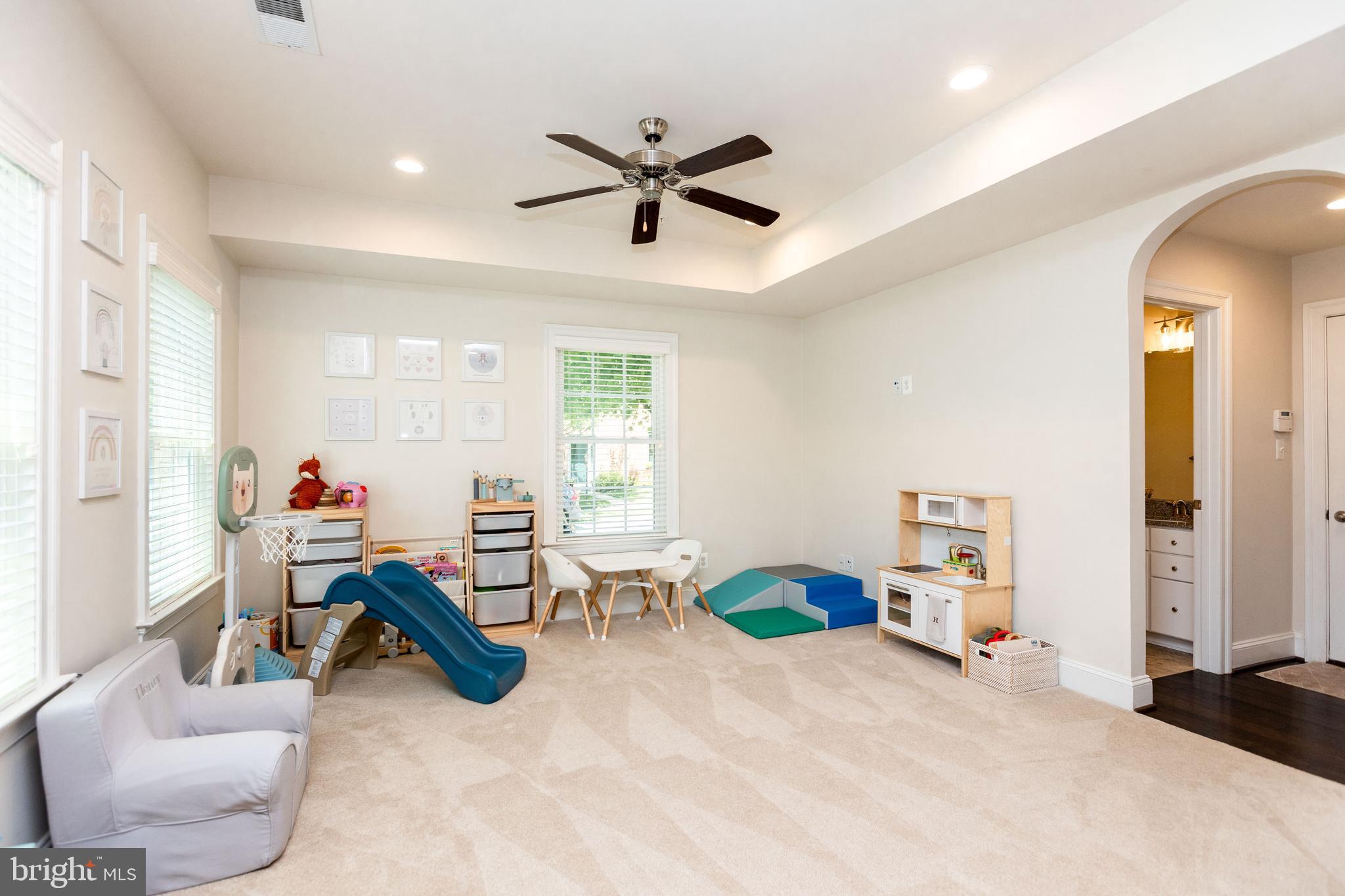 MEADOWVALE - Residential