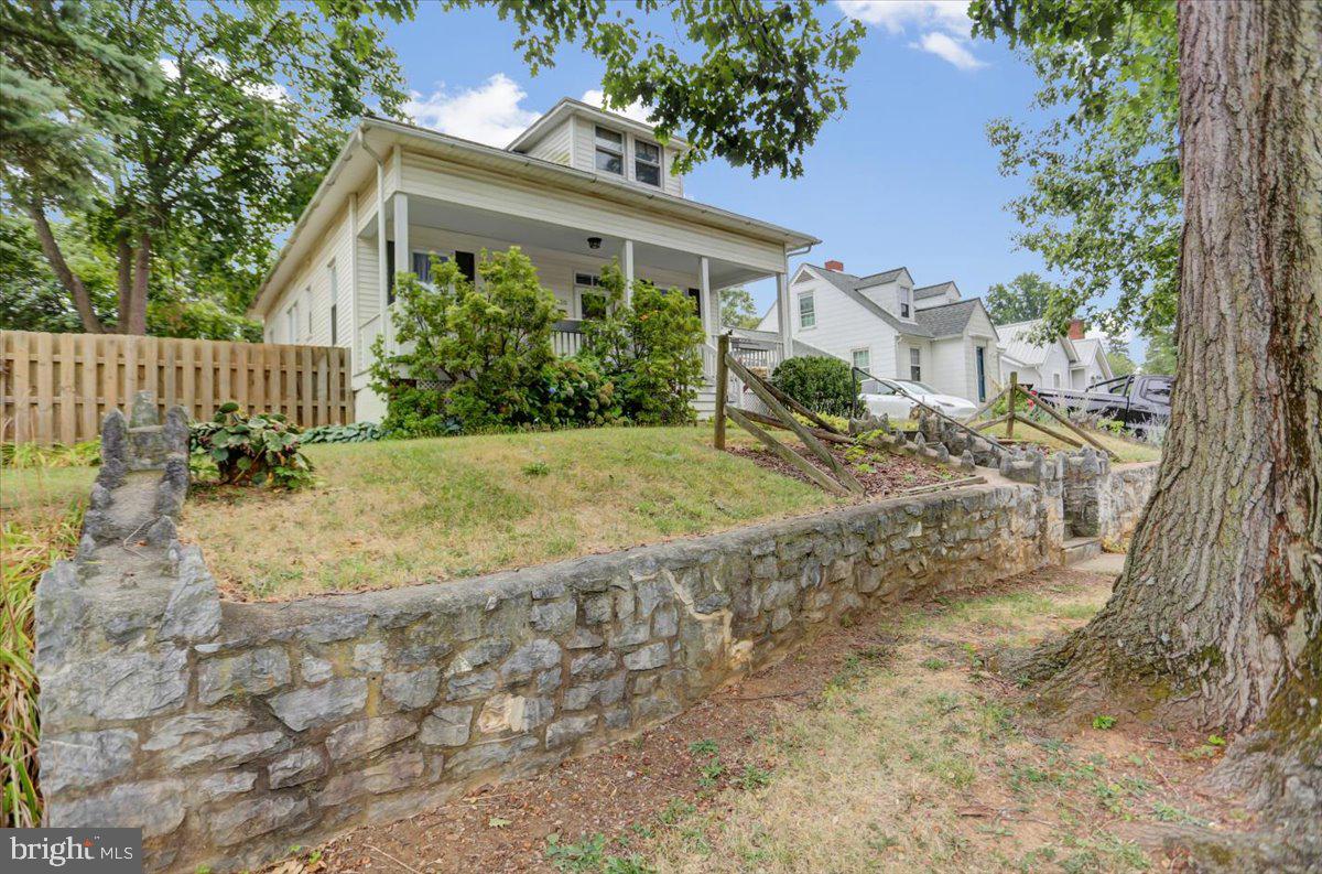 NORTH END - Residential