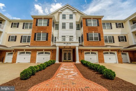 Photo of 15231 Royal Crest Drive #204, HAYMARKET, VA 20169 (MLS # VAPW2116984)