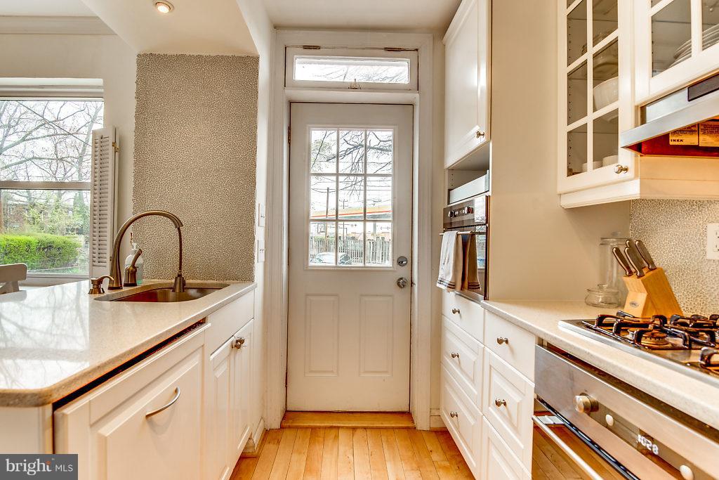 LYNHAVEN - Residential Lease