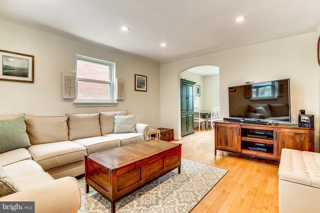 LYNHAVEN - Residential Lease