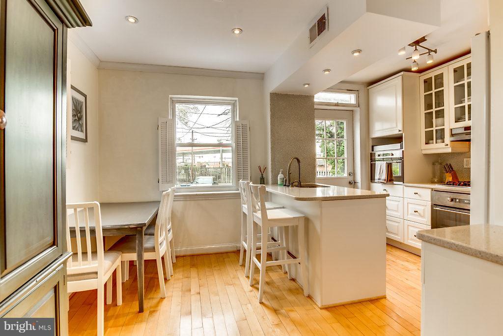 LYNHAVEN - Residential Lease