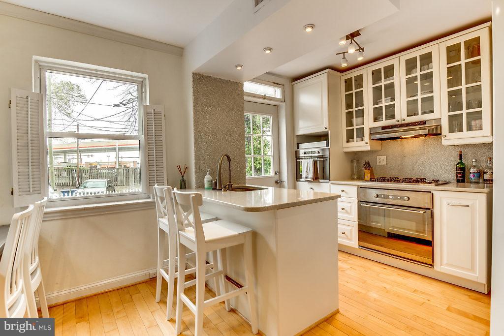 LYNHAVEN - Residential Lease