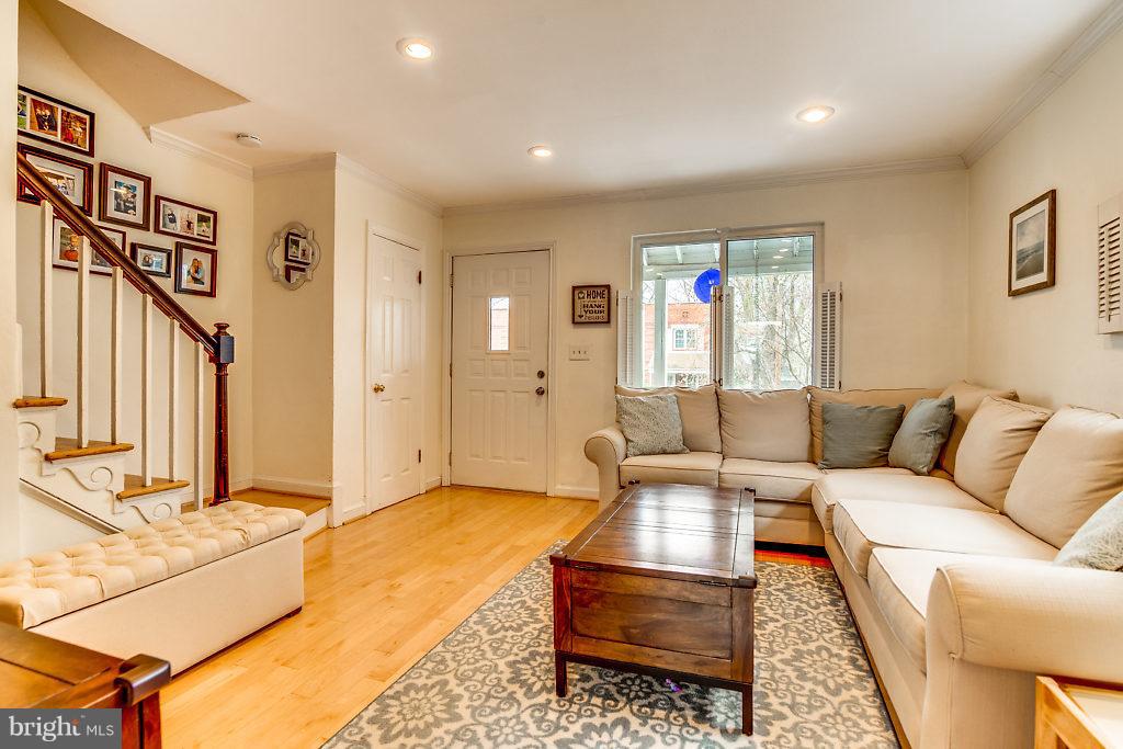 LYNHAVEN - Residential Lease