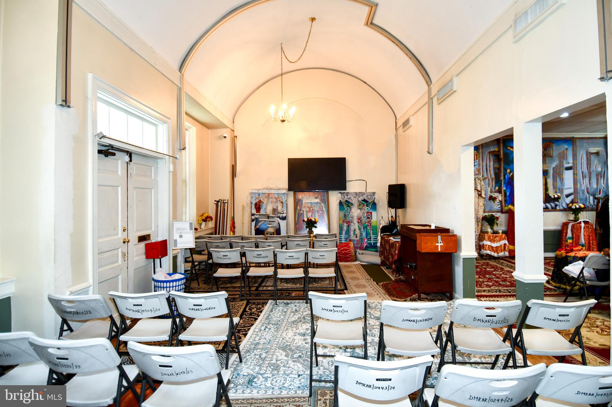 PENTAGON INDUSTRIAL CTR - Commercial Sale