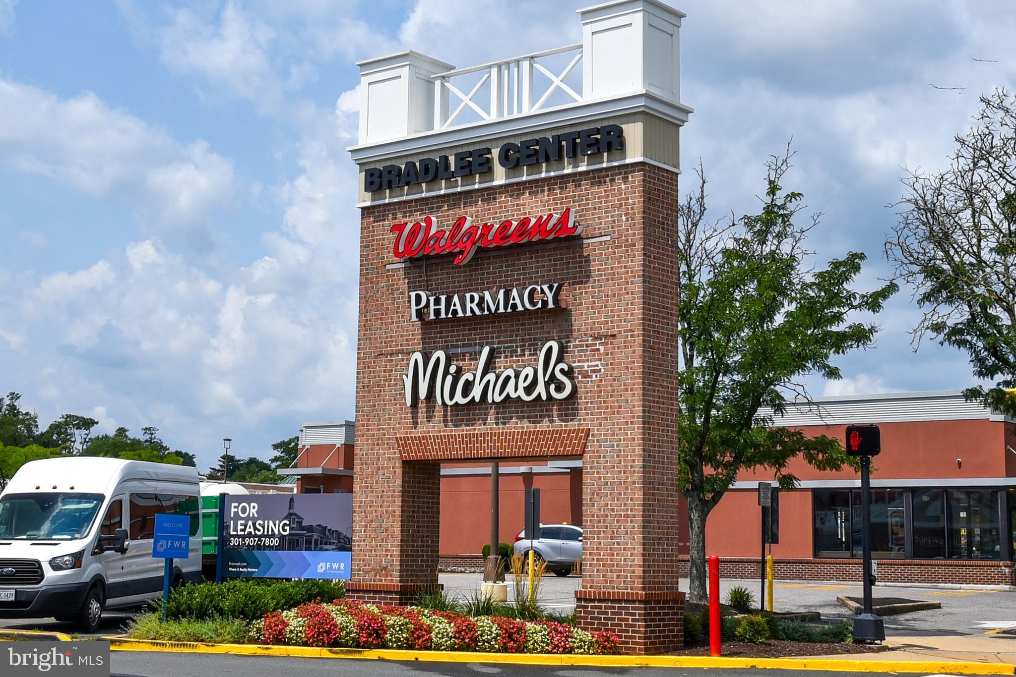 PENTAGON INDUSTRIAL CTR - Commercial Sale