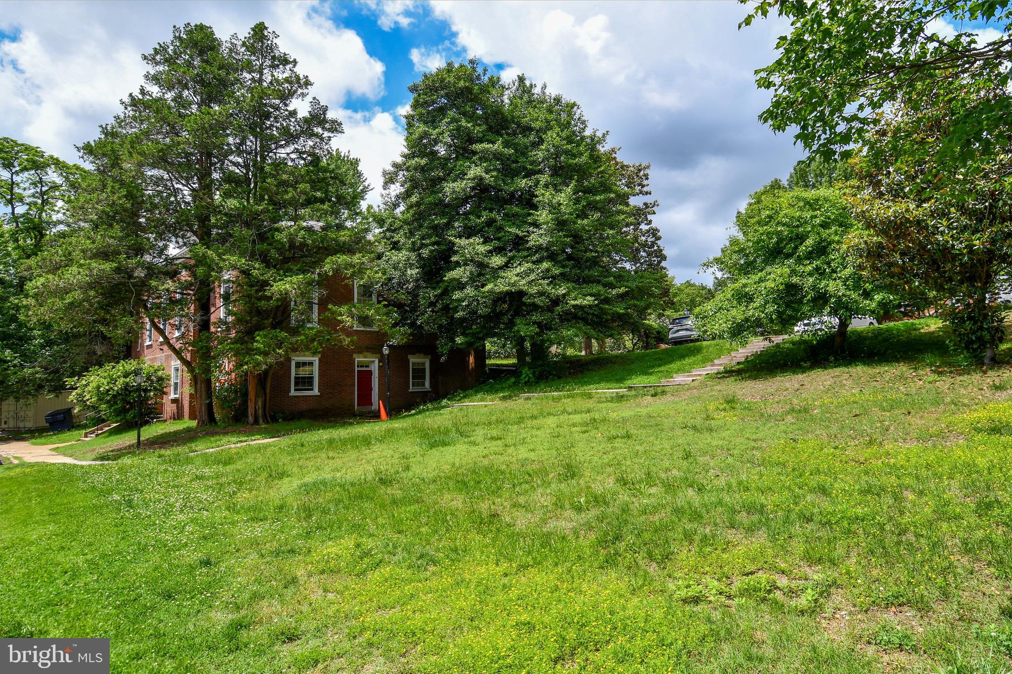 PENTAGON INDUSTRIAL CTR - Commercial Sale