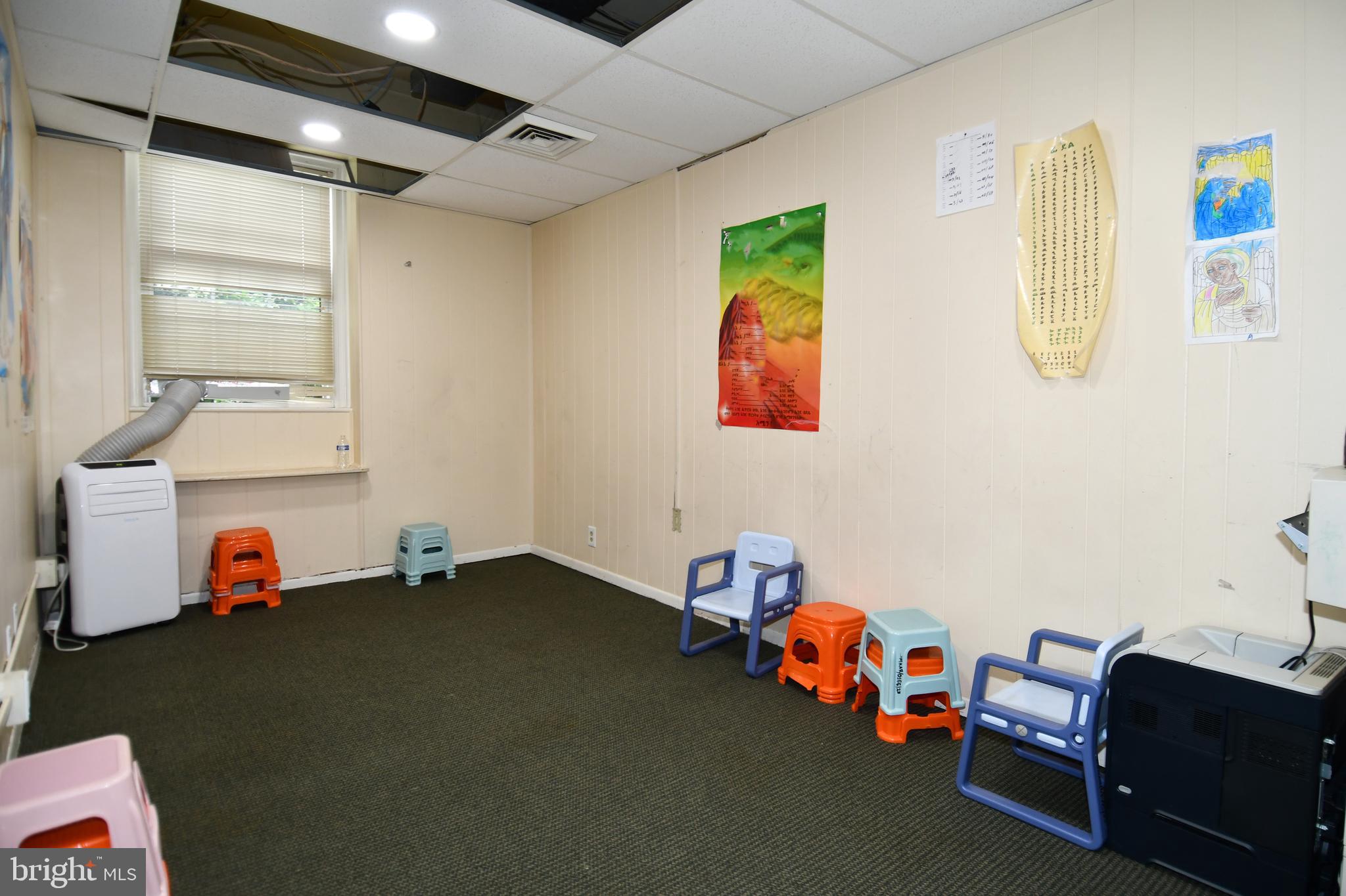 PENTAGON INDUSTRIAL CTR - Commercial Sale