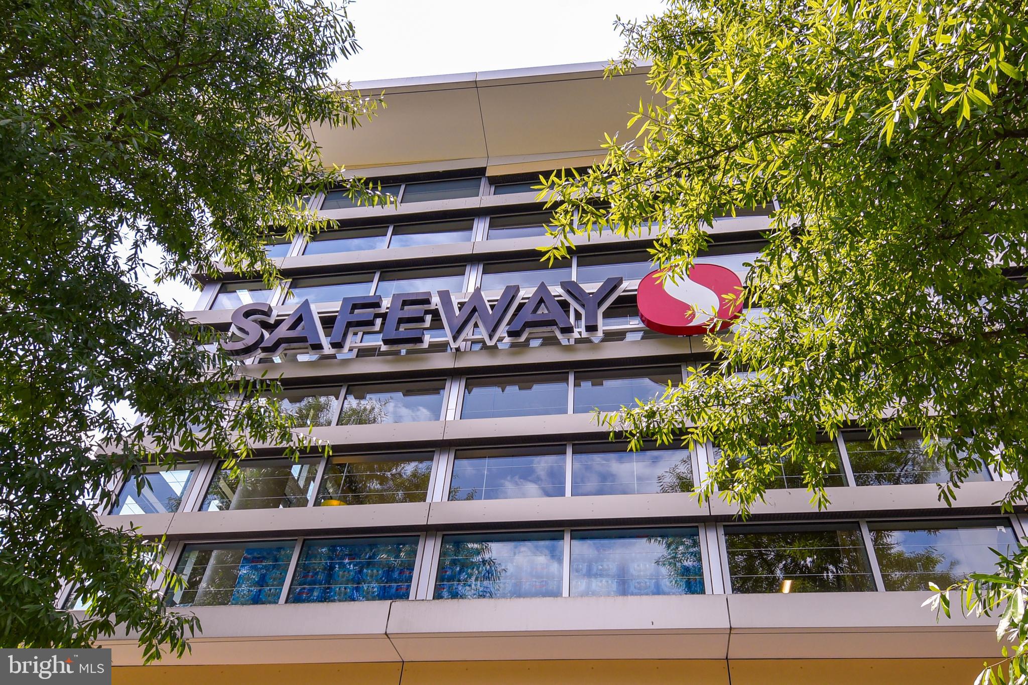 PENTAGON INDUSTRIAL CTR - Commercial Sale