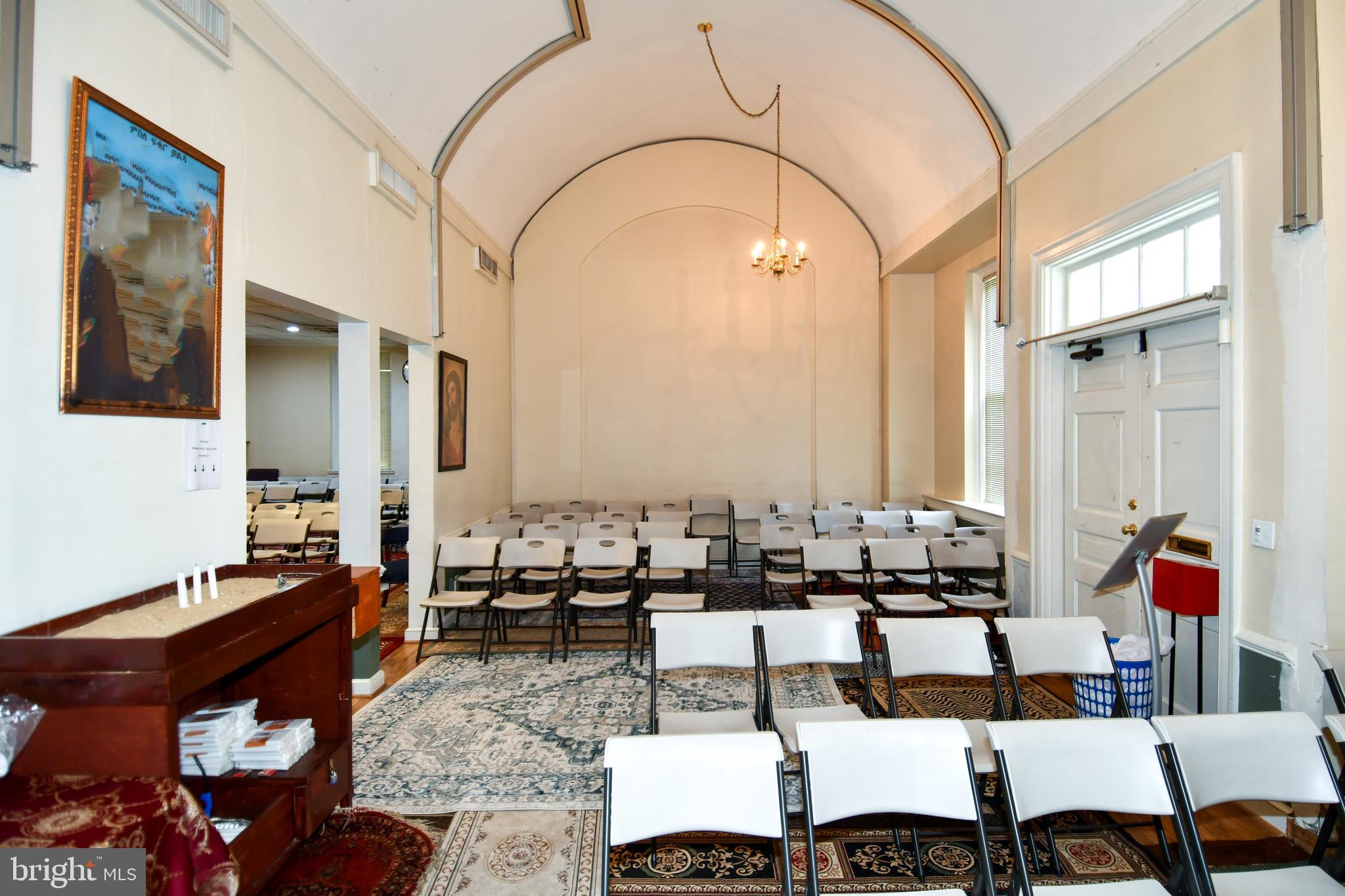 PENTAGON INDUSTRIAL CTR - Commercial Sale