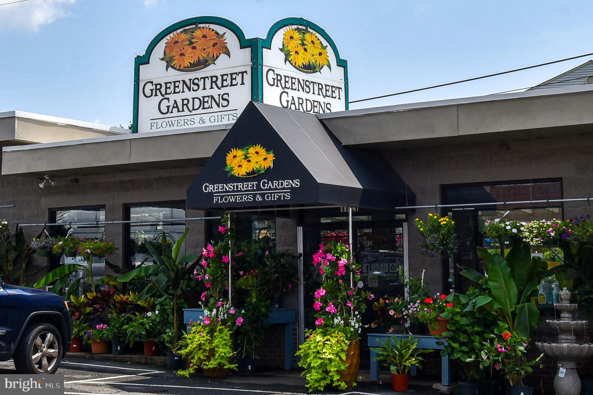 PENTAGON INDUSTRIAL CTR - Commercial Sale