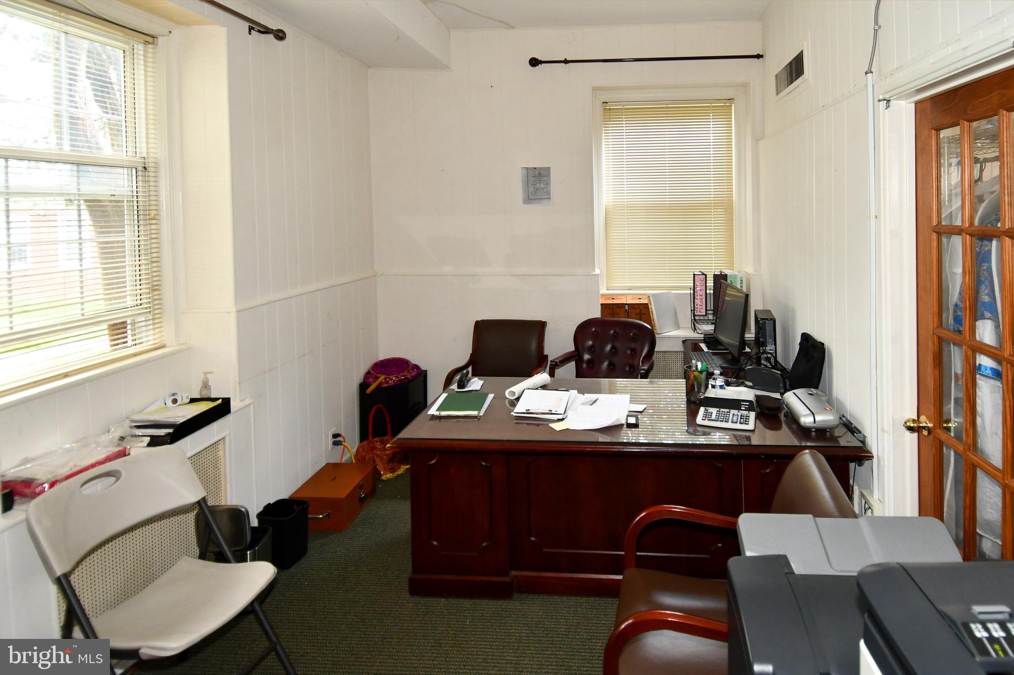 PENTAGON INDUSTRIAL CTR - Commercial Sale