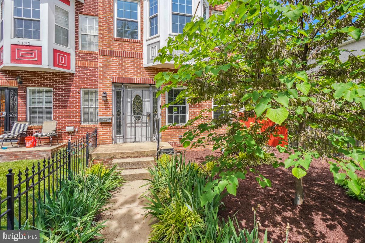 1122 45TH STREET NE