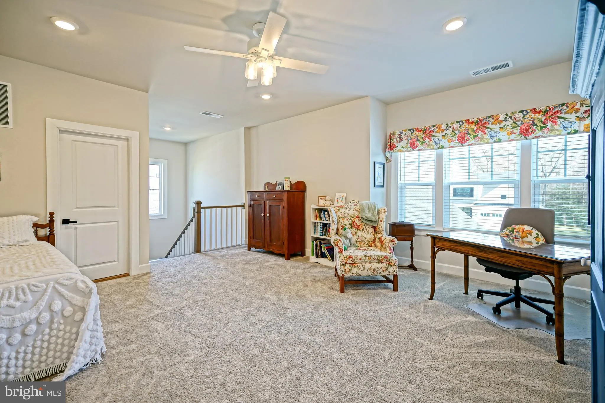 Rehoboth Beach, Delaware 19971, United States, 5 Bedrooms Bedrooms, ,5 BathroomsBathrooms,Residential,Pending,110544