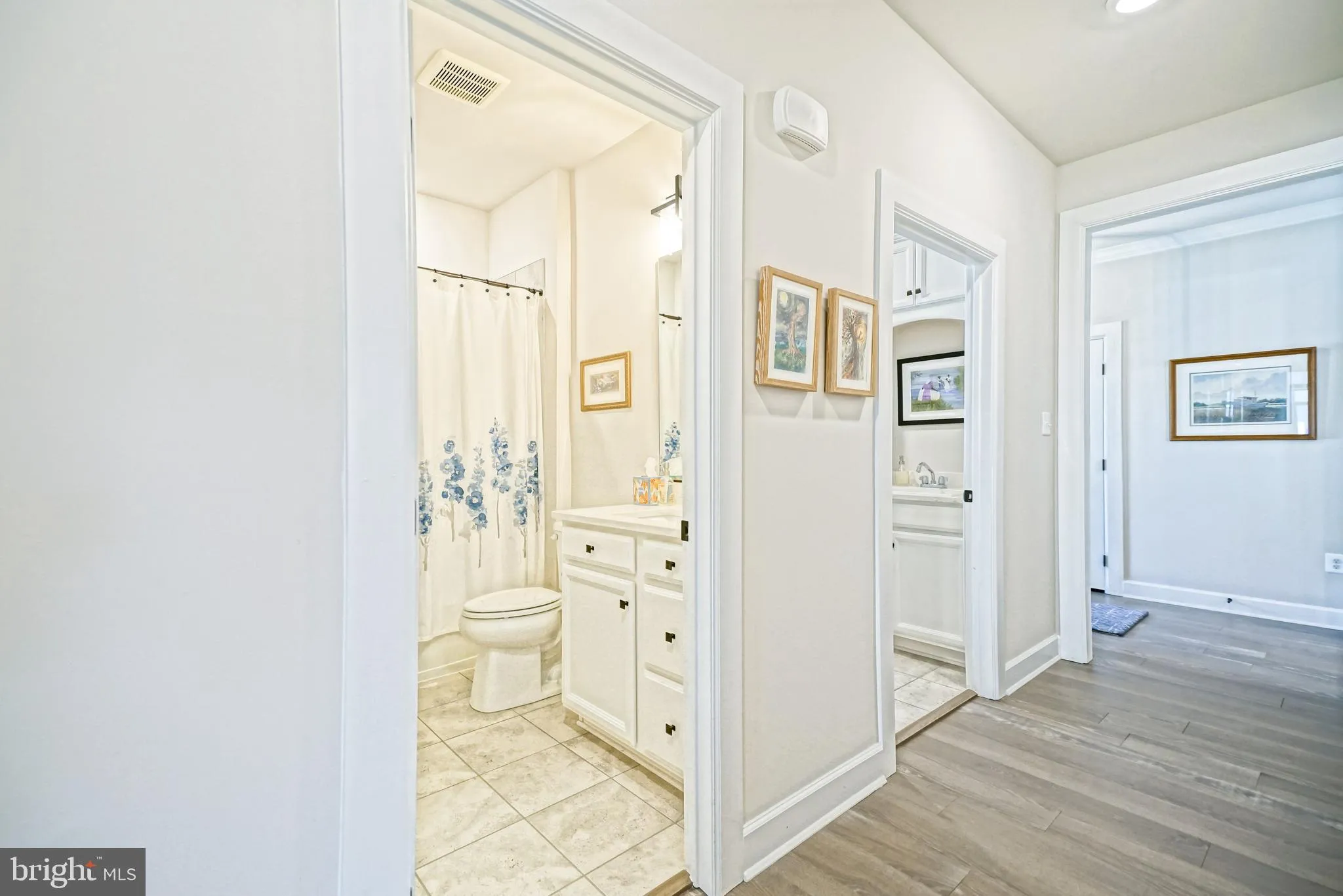 Rehoboth Beach, Delaware 19971, United States, 5 Bedrooms Bedrooms, ,5 BathroomsBathrooms,Residential,Pending,110544