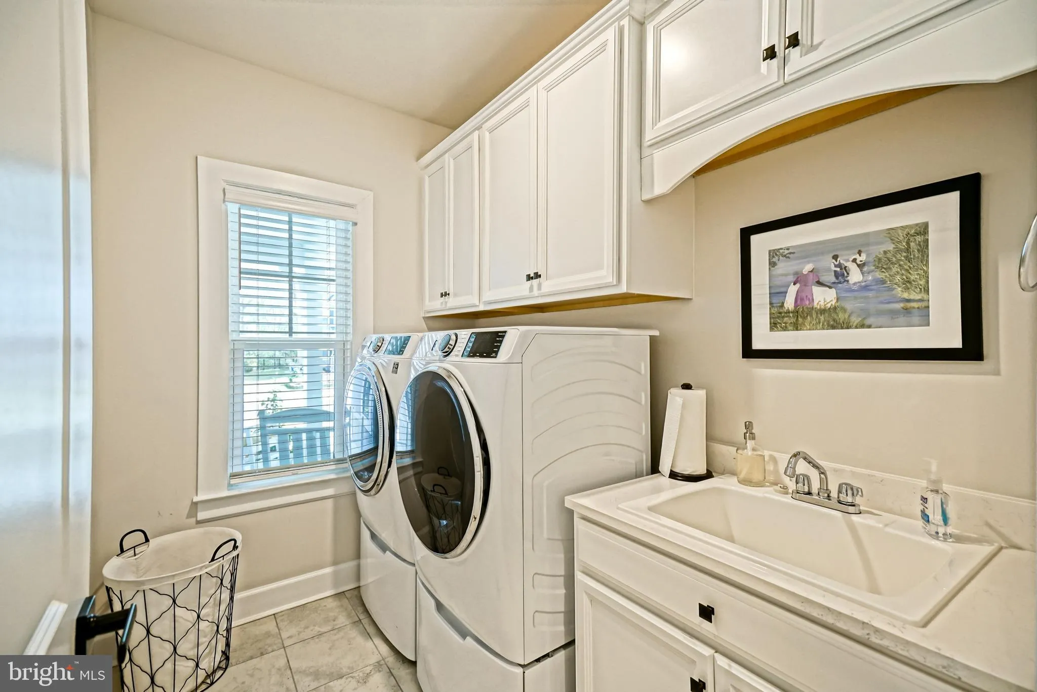 Rehoboth Beach, Delaware 19971, United States, 5 Bedrooms Bedrooms, ,5 BathroomsBathrooms,Residential,Pending,110544